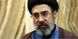 Irán elige a Mojtaba Jameneí, hijo de Alí Jameneí, como nuevo líder supremo.