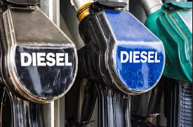 Crisis en Guayaquil: escasez de diésel golpea a conductores y paraliza actividades.