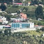 Interna herida y otra fugada tras intento de fuga en la cárcel de mujeres de Azogues.