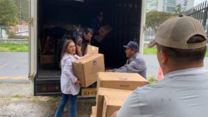 El Ministerio de Salud Pública suministró un cargamento de fármacos al Hospital Vicente Corral Moscoso, de Cuenca.