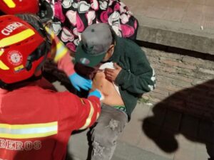 Un ciudadano resultó herido con arma blanca tras un ataque en el centro de Cuenca. 