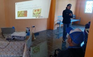 Ministerio de Agricultura fortalece conocimientos agrícolas de familias vulnerables en Déleg, Cañar.
