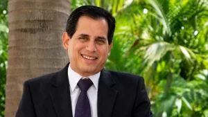 Juan Carlos Blum asume el Ministerio de Ambiente y Energía.