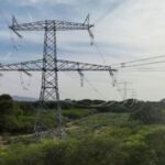 Colombia plantea reactivar la venta de energía a Ecuador mediante contratos bilaterales.