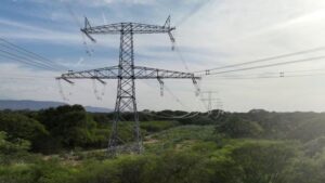 Colombia plantea reactivar la venta de energía a Ecuador mediante contratos bilaterales.