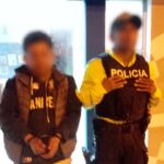 Un ciudadano fue arrestado por agredir físicamente a un agente de tránsito de la EMOV en Cuenca.