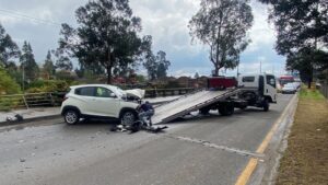 Un accidente de tránsito en el sector de Guzho deja tres personas heridas.
