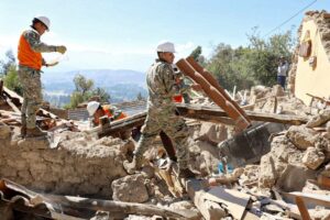 Perú decreta el estado de emergencia en las áreas impactadas por un terremoto que provocó seis fallecidos.