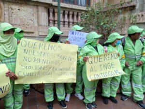 Paro de actividades: 65 «hormiguitas chuas» suspenden su trabajo en Cuenca.