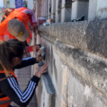 Jóvenes en Acción inicia actividades en Azogues con trabajo comunitario y apoyo económico