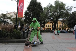 La EMAC analiza incorporar a la nómina institucional al personal de recolección y limpieza.