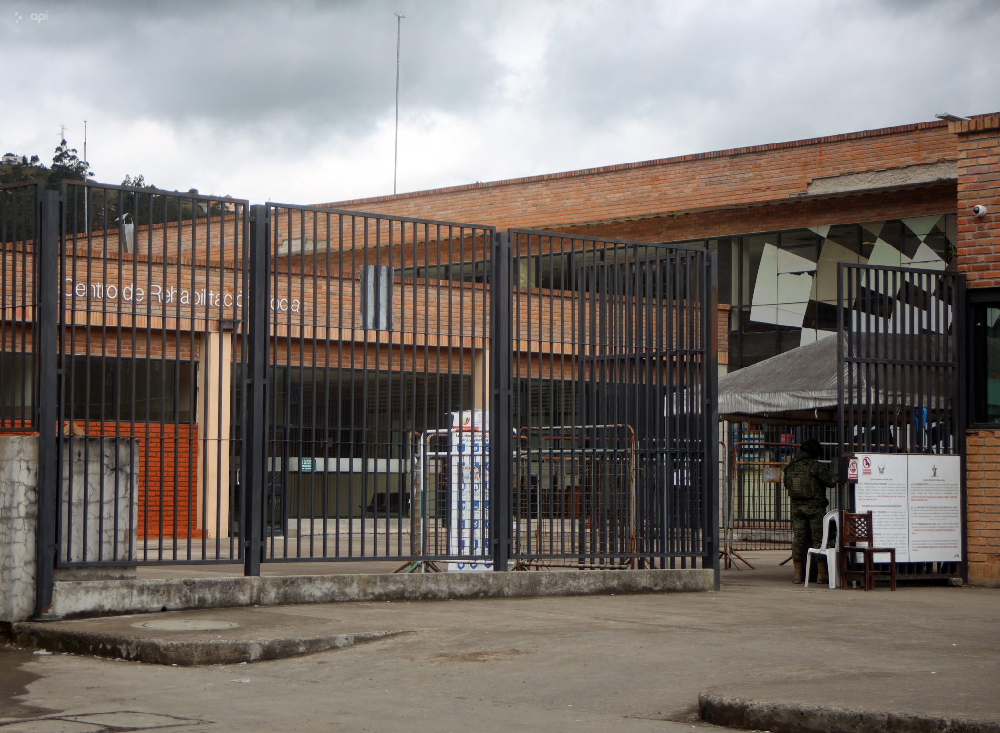 Tres privados de la libertad murieron en el centro penitenciario de Turi. ¿Qué provocó sus decesos?
