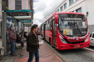 Ajustan las rutas y los horarios del transporte público en Cuenca.